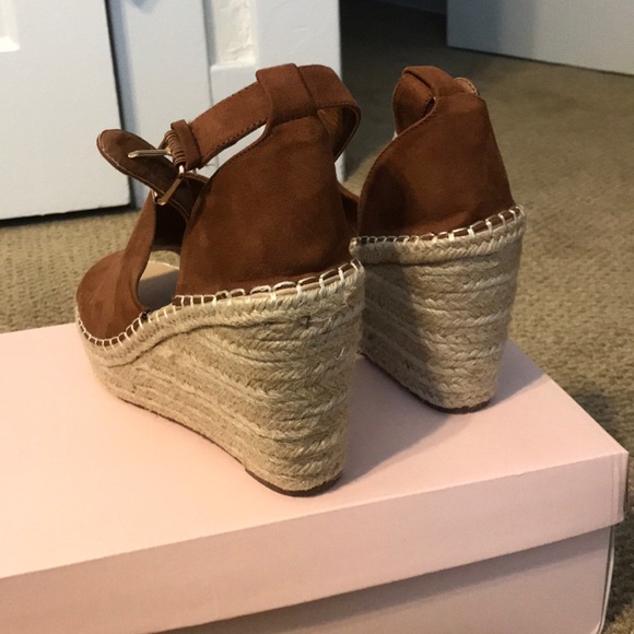 Just Fab Macey wedged size 9 - Picture 3 of 4